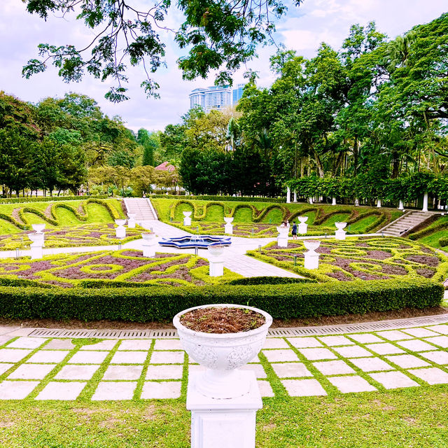 Weekend City Escape: Serenity at Perdona Botanical Garden 