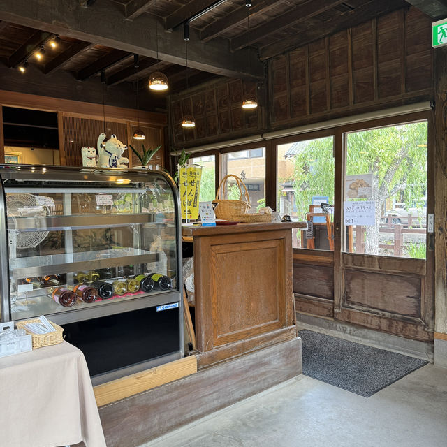 昔ながらのお店でフレンチコースや美味しい焼き菓子が食べれる！