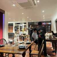 อีกา สาทร Café&Restaurant
