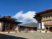 Phobjikha Valley – Blue Skies & Quiet Beauty 