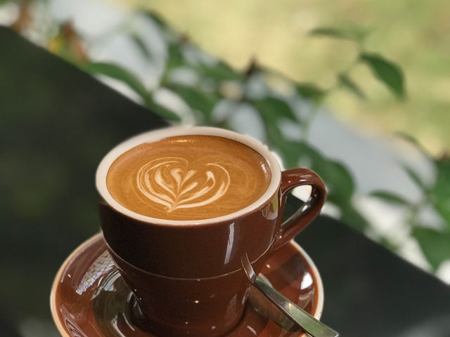 A Memorable Sip & Bite in Singapore