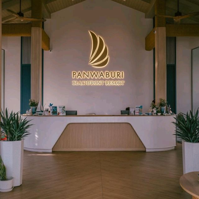 Panwaburi Beachfront Resort
