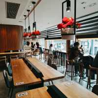 香港機場貴賓室：Plaza Premium Lounge Gate 35，舒適尊享體驗