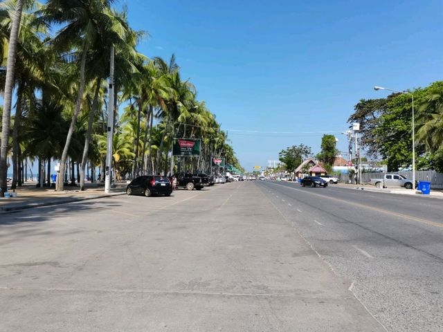 หาดบางแสน จ.ชลบุรี