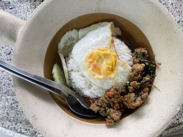 เทียนเหล็ง บะกุ๊ดเต๋  "อร่อยที่สุดในเมืองมนุษย์"