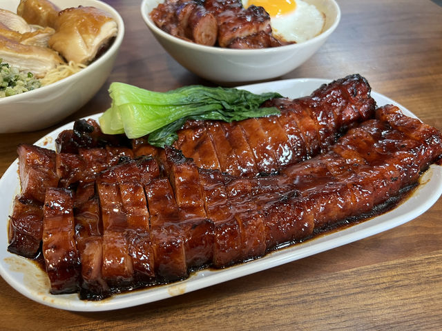 🔥 Chu Roast Bangkok – Local-Style Char Siew & Comforting Wontons