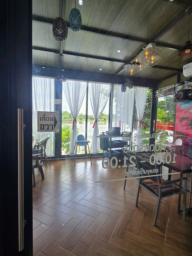 SUSUMI ร้านอาหารญี่ปุ่นฟิวชั่น เมืองลาดหลุมแก้ว