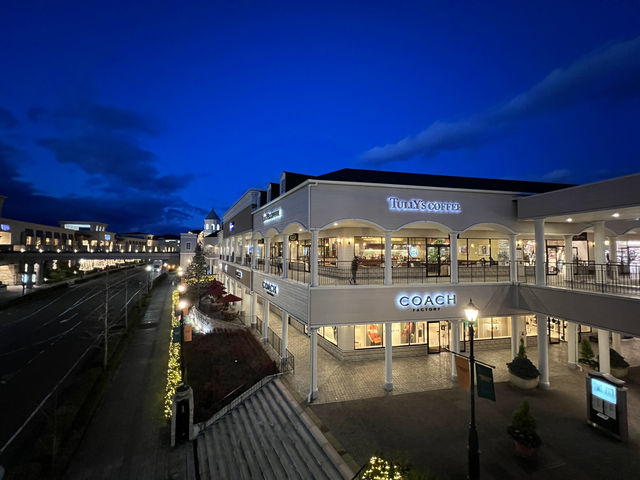 🛍️🎄 Festive Finds and Premium Picks: A Relaxed Day at Sendai Izumi Outlets