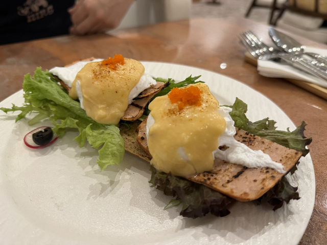 🍳 A Chill Breakfast Retreat at Ayataya, G Hotel Gurney