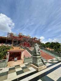 Tranquility on a hill: discovering Long Tian Gong in Kajang
