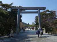 ⛩️ Sacred Stillness in Ise – A Soulful Walk Through Kotai Jingu