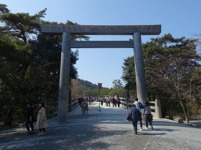⛩️ Sacred Stillness in Ise – A Soulful Walk Through Kotai Jingu