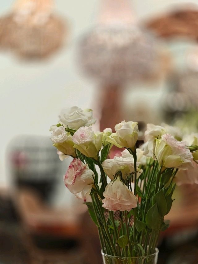 ร้านกาแฟดอกไม้ในเขาหลัก