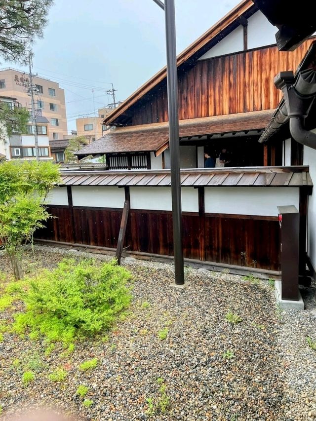 TAKAYAMA JINYA.