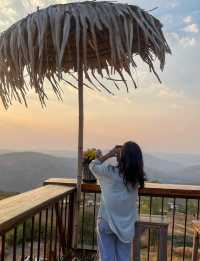 พักกาย พักใจ ที่ไฮตาก : เสวนาริมเขา 🏕
