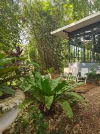 The Hidden Resort & Restaurant รีสอร์ทลับในป่า