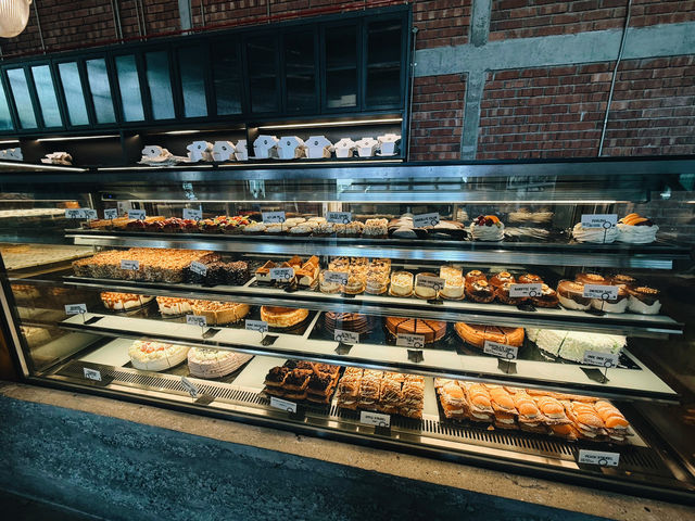 Kenny Hills’ Bakers – A Cozy Retreat for Bake Lovers