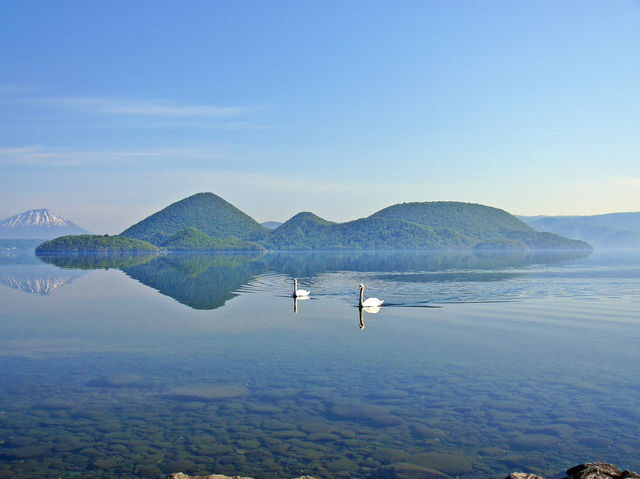 🌅 Lakeside Bliss at Toya Sun Palace: Onsen Dreams and Mountain Views