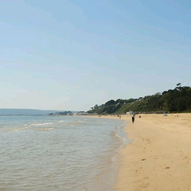is a fantastic place to visit, especially for families or anyone looking for a pleasant day by the sea