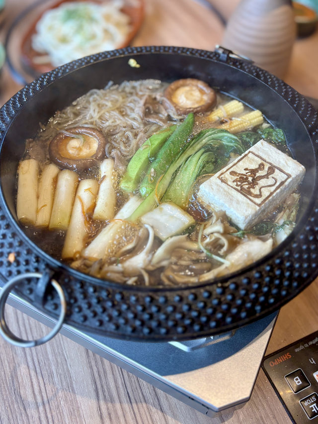 【大阪・難波】A5ランクの黒毛和牛をランチでも贅沢に「黒毛和牛タンとハラミ 焼肉龍 難波千日前店」
