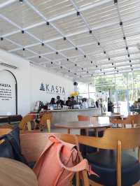From Lazy Bags to Latte Art, Kasta’s Signature Flow
