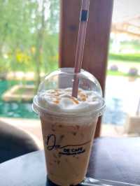 คาเฟ่วิวเขาอุทัยธานี 