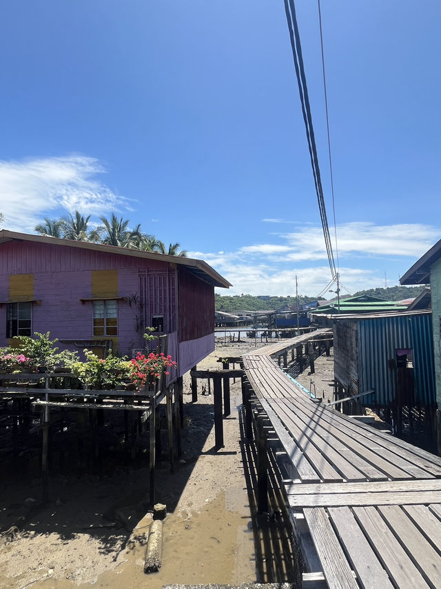 🛶 Brunei Water Village – Kampong Ayer Floating Legacy 💦