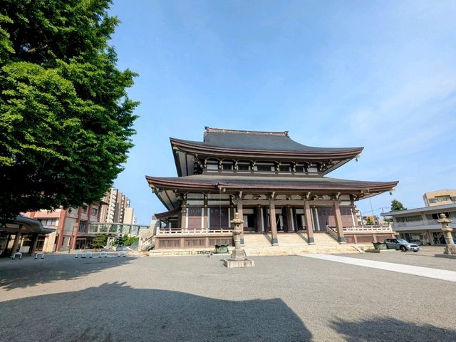 金澤 | 東本願寺金澤別院，是石川縣最具代表性的寺廟之一
