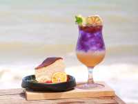 Holiday Specialty Coffee and Beach Bar 