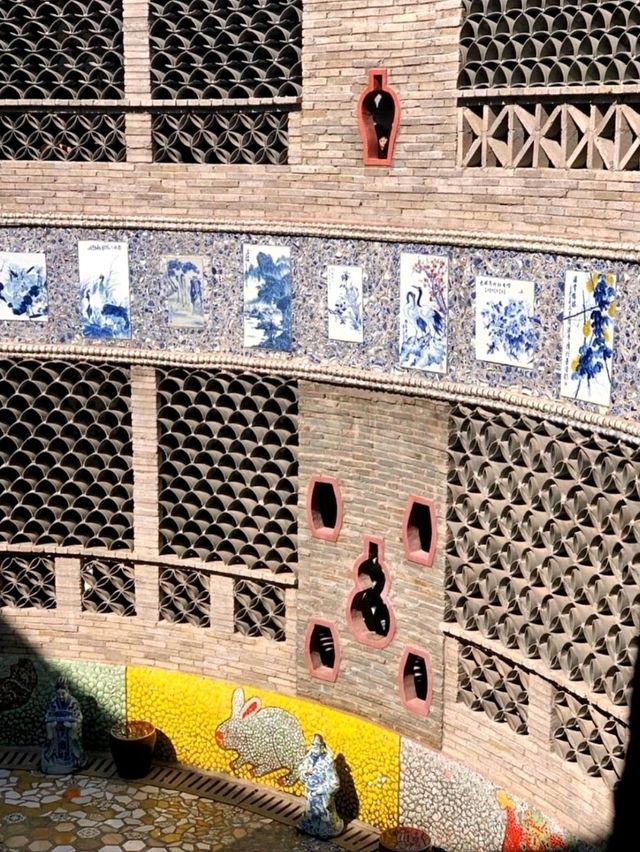 Jingdezhen’s Porcelain Palace Is Crazy Beautiful
