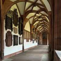 🏰✨ *Basel City Centre Stroll: Where Medieval Charm Meets Modern Art* 🎨🌉