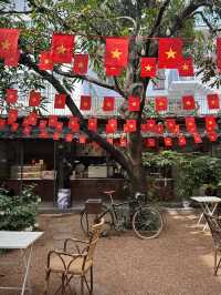 胡志明探店ෆ⃛ 最美古宅咖啡與光影的午後🍃