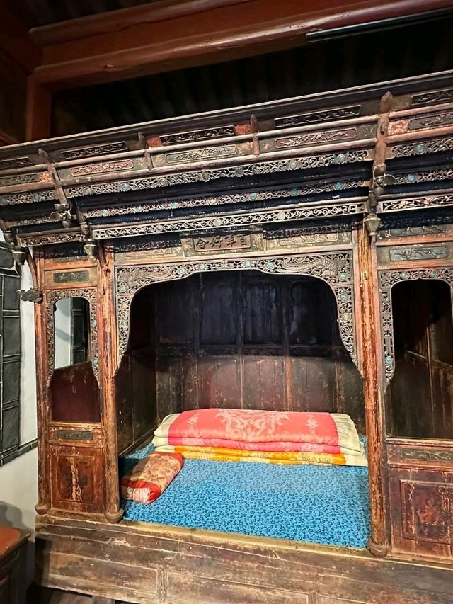“Xizhou: The Courtyard Gem of Bai Heritage”