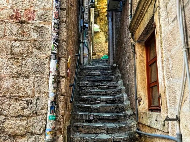 Perast: Montenegro’s Timeless Seaside Gem 🏛️🌿 Perast: Montenegro’s Timeless Seaside Gem 🏛️🌿