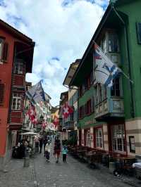 ðâĻ âLakeside Elegance: My Day in Zurichâ ðĻð