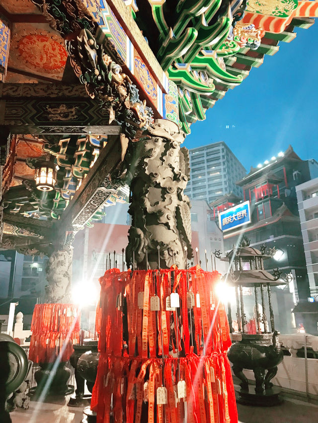 【横浜中華街で春節を満喫！媽祖廟・春節イベント・重慶飯店ディナー体験】