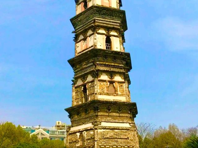 Xiuhu Park: The Heart of Yiwu’s City Life