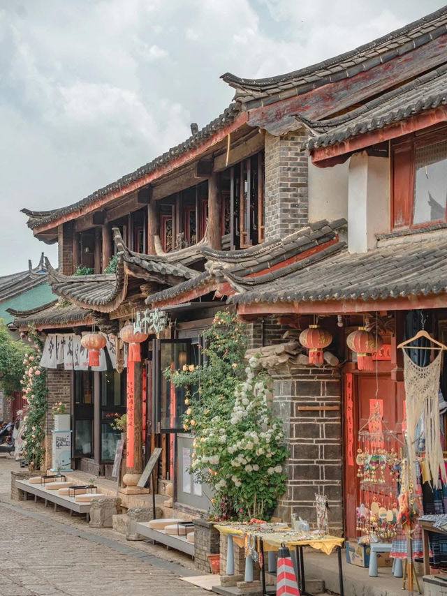 🌿 Baisha Ancient Town – A Haven for Slow Souls 🌿