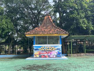 💦 Grand Master Hotel Waterpark – Purwodadi’s Iconic Staycation Spot! 💦

Not just a hotel, but also a fun destination! 🏨✨ At Grand Master Hotel Purwodadi, guests can enjoy cozy rooms and a full waterpark experience right inside the property. The highlight? A giant airplane installation ✈️ by the pool that makes the waterpark even more exciting and Instagrammable! 📸

Perfect for families, kids, or anyone looking for a unique stay in Grobogan. Relax, swim, and snap that perfect holiday photo with the iconic plane backdrop. 🌊☀️

📍 Purwodadi, Grobogan, Central Java, Indonesia

#Tripcom #TravelWithTrip #Purwodadi #Grobogan #GrandMasterHotel #Waterpark #IndonesiaTravel #UniqueStay
