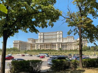 #hellohalloween 🌟 Palace of the Parliament – Romania’s Monumental Landmark 🏛️✨

📍 Location: Bucharest, Romania
🌟 Famous For: One of the largest administrative buildings in the world 🌍, neoclassical architecture 🏰, and grandiose interiors 🌟
🗓️ Best Time to Visit: Morning 🌞 for tours, or late afternoon 🌇 for exterior photography

⸻

✨ Highlights
	•	Record-Breaking Size 📏 – Second-largest administrative building in the world, after the Pentagon.
	•	Neoclassical Architecture 🏰 – Massive columns, grand staircases, and intricate interiors.
	•	Opulent Interiors ✨ – Chandeliers, marble halls, and decorative motifs reflecting Romania’s history.
	•	Guided Tours 🎟️ – Learn about Ceaușescu’s regime, construction history, and political significance.
	•	Photography Spot 📸 – Exterior and courtyard offer impressive panoramic shots.
	•	Surrounding Area 🌳 – Izvor Park nearby for walking and relaxing.

⸻

🗺️ Suggested Visit Plan

🌞 Morning: Take a guided tour of the interior to explore halls and chambers.
📸 Afternoon: Photograph the exterior and grand staircase.
🚶 Evening: Walk in nearby Izvor Park and enjoy city views.

⸻

💡 Tips
	•	Tickets 🎟️: Book guided tours in advance; ID may be required.
	•	Best Photography 📸: Afternoon or early evening for soft shadows on the façade.
	•	Walking 👟: Comfortable shoes recommended for long interior tours.
	•	Nearby Attractions 🚶: Izvor Park, National Museum of Contemporary Art, Cismigiu Gardens.
	•	Dress Code 👔: Smart casual recommended for interior tours.

