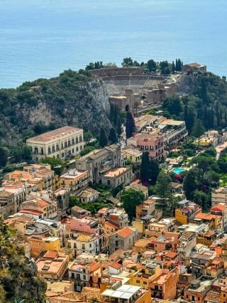 Sunlit Streets and Timeless Views in Taormina