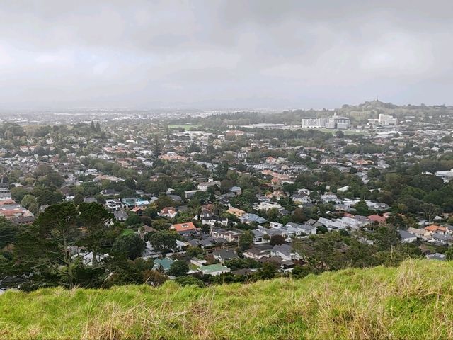 Auckland's Volcanic Summit: A Symphony of City and Sea