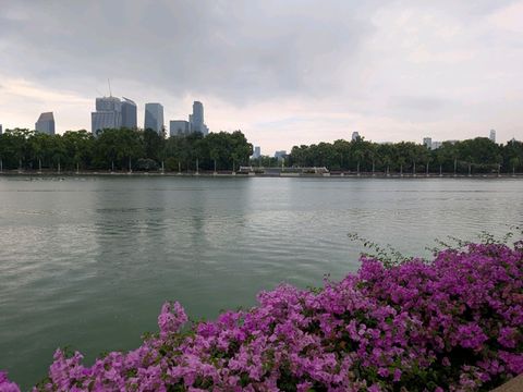 An Oasis of Calm in Bangkok's Heart An Oasis of Calm in Bangkok's Heart