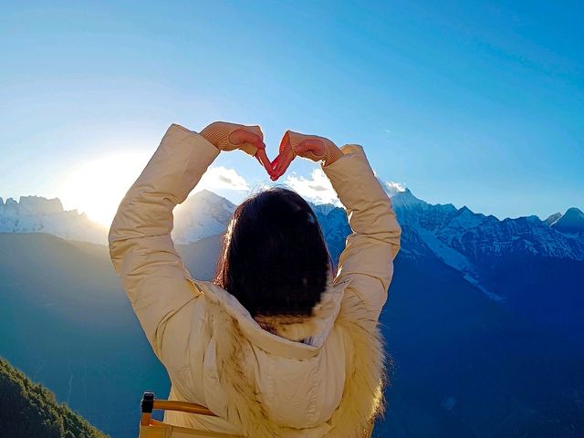 จุดชมวิวภูเขาหิมะเหมยลี่