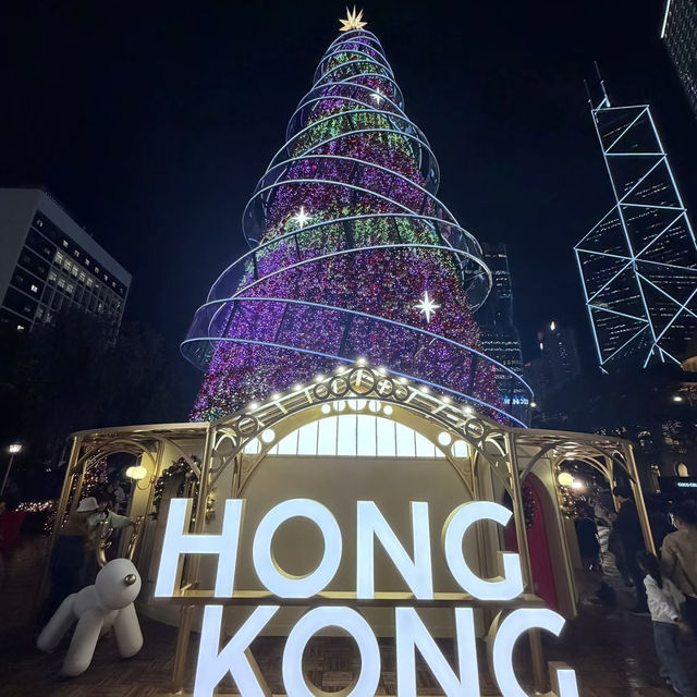 【香港冬日仙境來襲!「繽紛冬日巡禮」夢幻聖誕打卡、維港煙火全攻略】🎄✨ 【香港冬日仙境來襲!「繽紛冬日巡禮」夢幻聖誕打卡、維港煙火全攻略】🎄✨