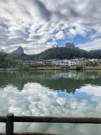 丹霞山江畔最棒的酒店- 悠然江畔設計師藝術酒店