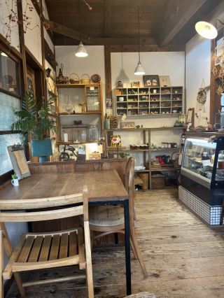 [Hisayama, Fukuoka Prefecture] A Nourishing 1,000-Yen Lunch Featuring a Vegetable Main Plate, Rice, and Soup!