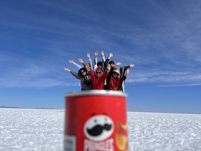 【ウユニ塩湖】トリック写真