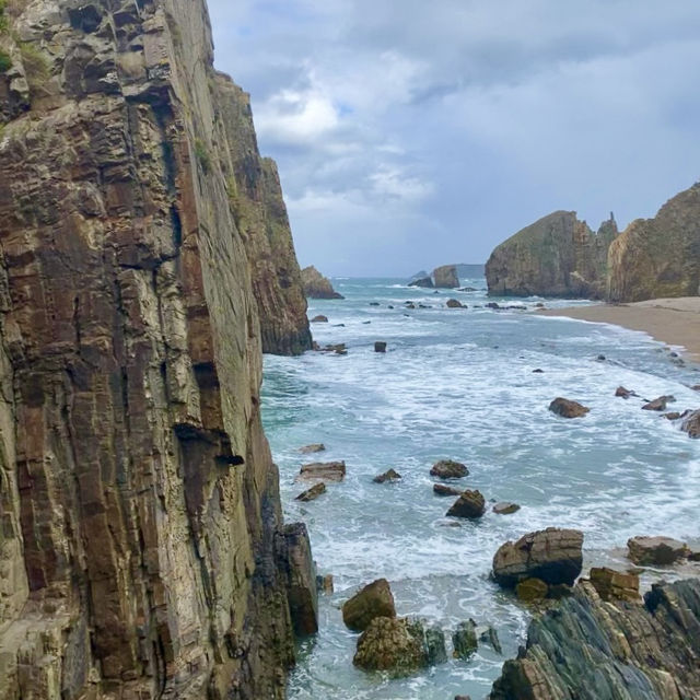 Mirador de Torimbia: A Haven for Nature Enthusiasts and Photographers 📸🌅