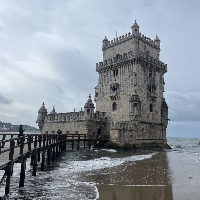 Lose yourself in Lisbon